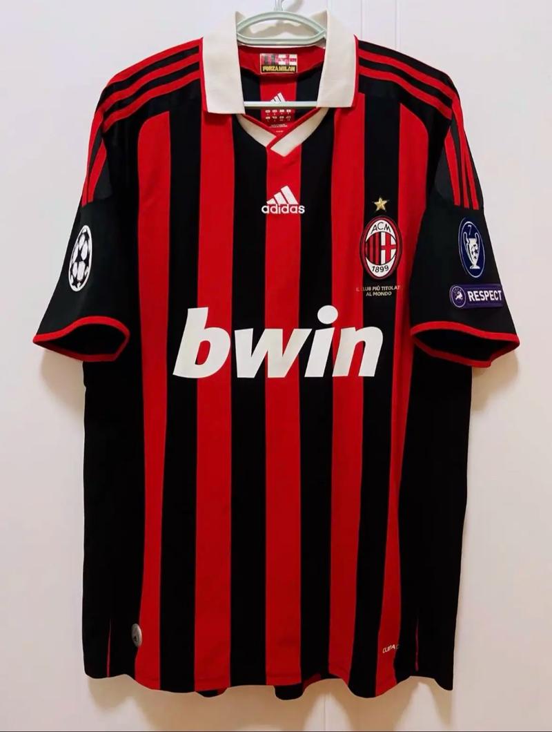 足球国足训练强度升级，体能教练参与指挥（国足训练强度加码，体能教练亲自指挥）