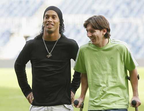 U22国足门将栾毅：少一人作战大家仍团结在一起，平局不容易（U22国足门将栾毅：少打一人仍众志成城，这一分来之不易）