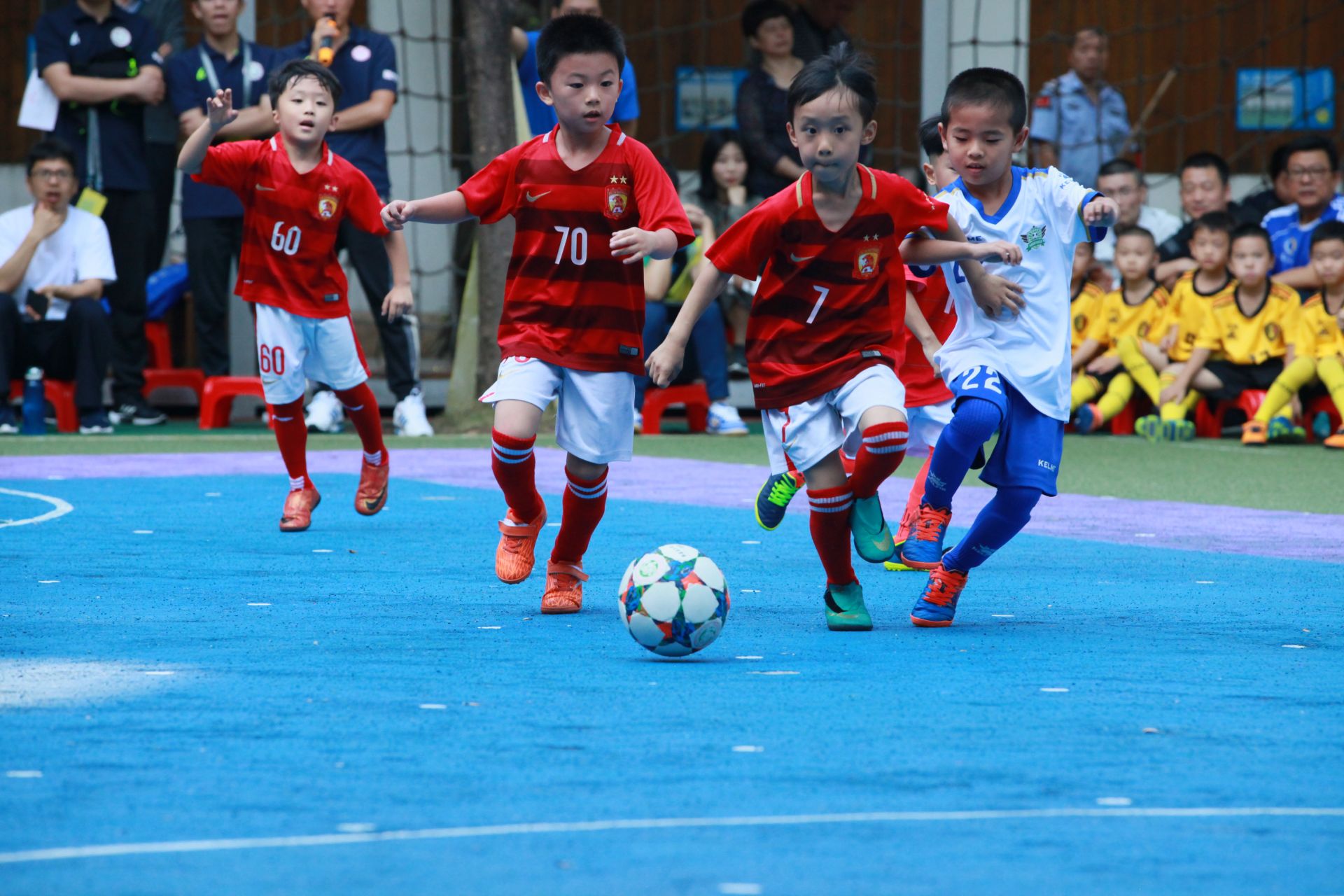 仅次于法蒂和亚马尔，萨特帕耶夫是欧冠第三年轻的进球者（萨特帕耶夫成欧冠历史第三年轻进球者，仅次于法蒂与亚马尔）