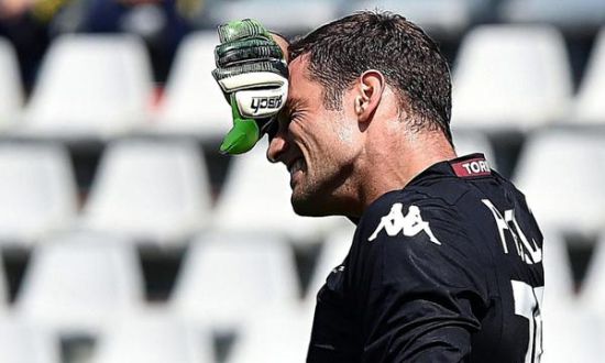 马尔卡宁持续得分表演，半场17分扛起进攻大旗