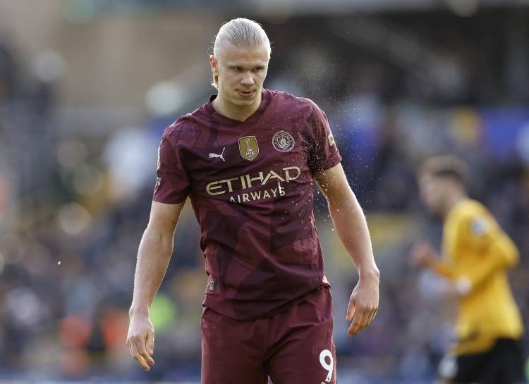 法尔克：拜仁计划明年8月初开启中国行，将进行两场友谊赛（法尔克：拜仁拟明年8月上旬赴华，进行两场热身赛）