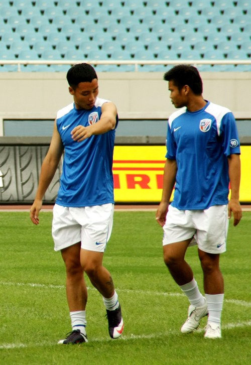 ESPN：阿尔维斯敲定收购葡乙球队细节，计划借此复出踢球（ESPN：阿尔维斯已敲定收购葡乙队细节，拟借此重启球员生涯）