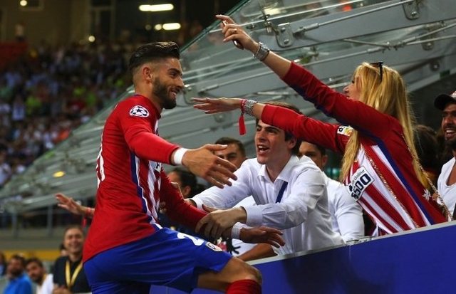 法尔克：二队前锋利契纳预计冬窗离队，拜仁希望加入回购条款