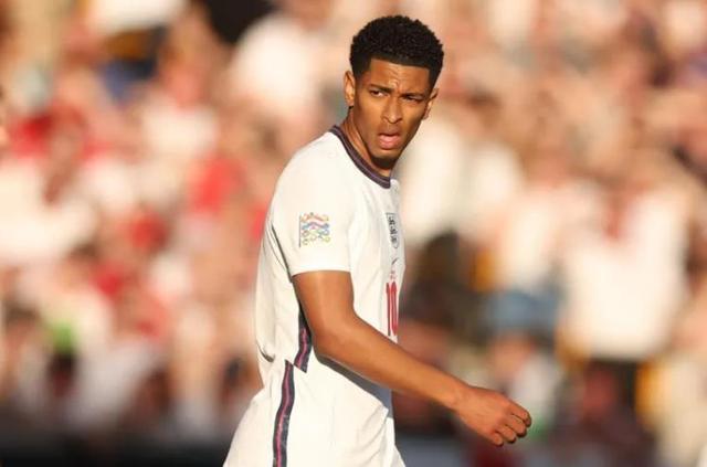 官方：布尔戈斯将执法西甲第19轮巴萨vs马竞（官方确认：布尔戈斯将吹罚西甲第19轮巴萨对阵马竞）