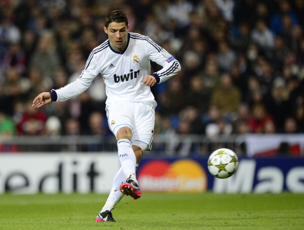 皇家马德里与西甲之间的法律战争：埃尔切的意外受益者？（皇马与西甲法庭对决：埃尔切会否成为意外赢家？）