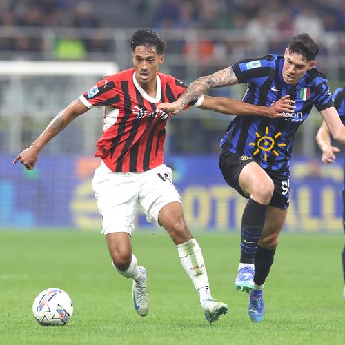 曼城官方：球队将在本周末对森林时身穿二客球衣出战（曼城官宣：周末对阵森林将身穿第二客场球衣出战）