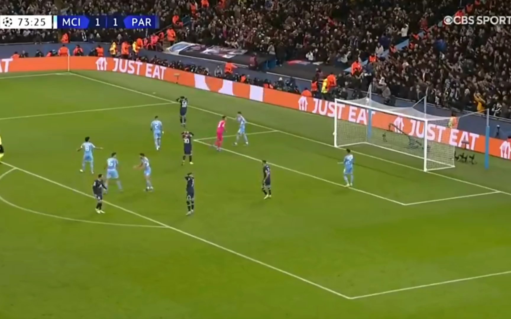 荷媒：阿贾克斯总监和滕哈格进行了长时间交谈，希望他二进宫