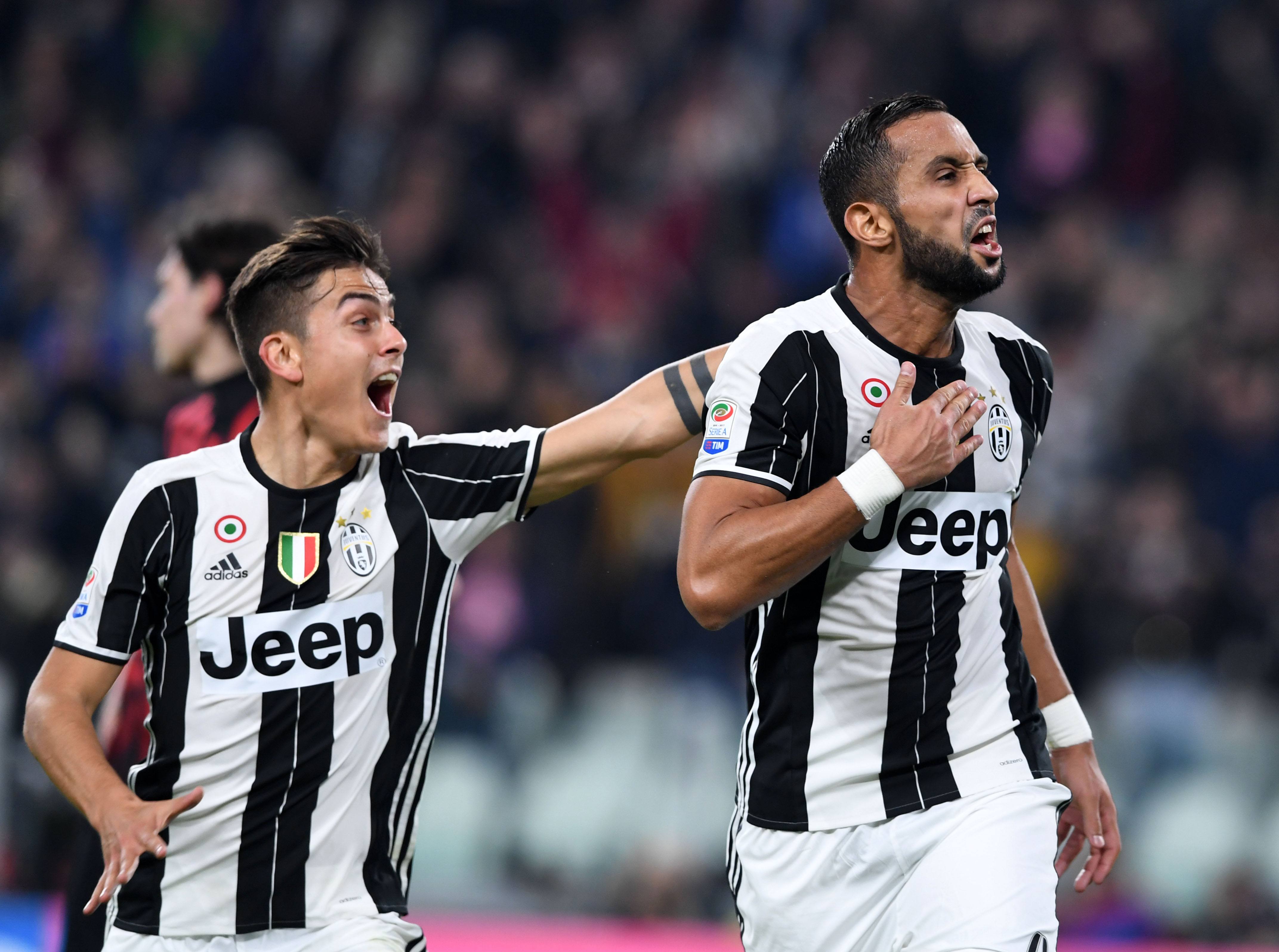 第3次当选，官方：乔纳森-戴维当选2025年加拿大最佳男足球员（官方宣布：乔纳森-戴维第三次荣膺2025年加拿大年度最佳男足球员）