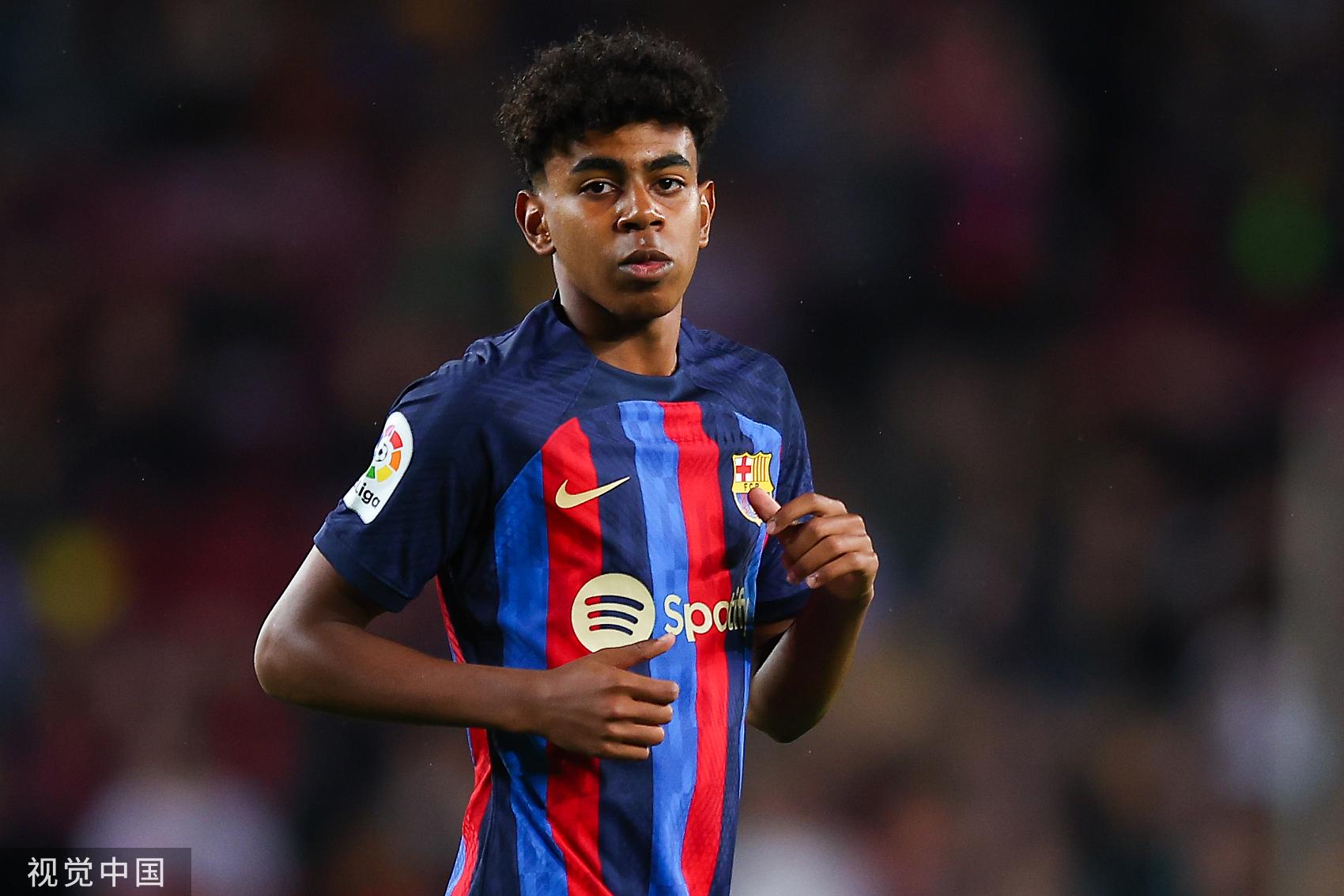 姆巴佩、C罗、德布劳内均未参与FIFA年度最佳球员投票（FIFA年度最佳球员投票未见姆巴佩、C罗、德布劳内参与）